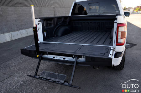 2022 Ford F-150 Tremor, tailgate